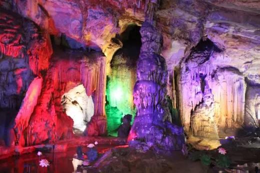 京西宝藏民俗之旅两日游——住千年金鸡台古村·亲手做非遗灯笼·探秘石花洞奇观·漫游金水湖山水 商品图2