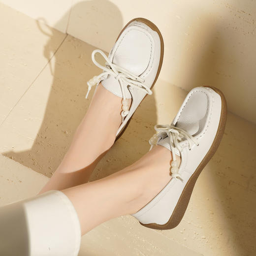 【秋季新款】西村名物2025年秋季新款小圆头舒软平底深口单鞋薄底乐福鞋T25CM30201 商品图8