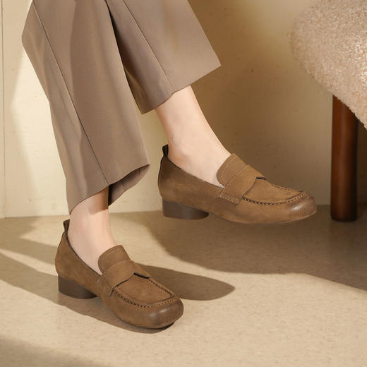 【秋季新款】西村名物2025年秋季新款小圆头舒软平底深口单鞋乐福鞋T25CM30811 商品图6