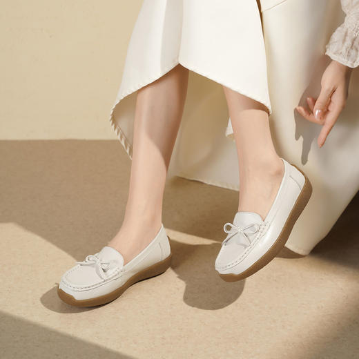 【秋季新款】西村名物2025年秋季新款小圆头舒软平底深口单鞋薄底乐福鞋T25CM30791 商品图8