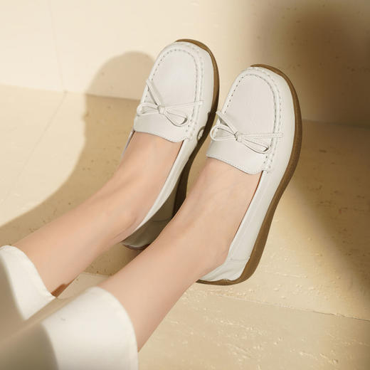【秋季新款】西村名物2025年秋季新款小圆头舒软平底深口单鞋薄底乐福鞋T25CM30791 商品图2