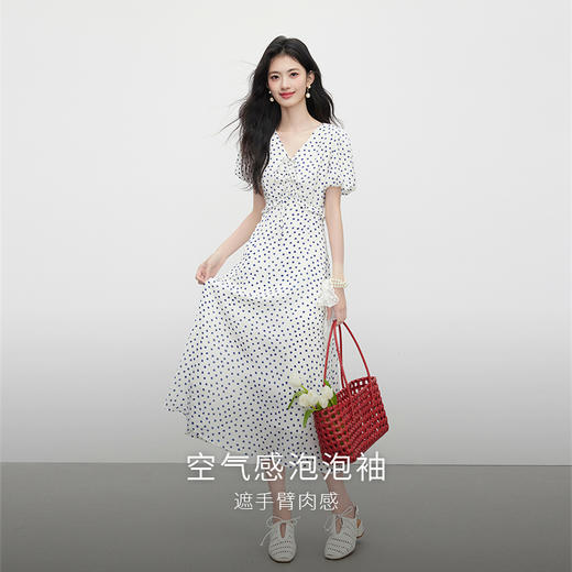 【07/16新品】熙世界蓝色花朵碎花V领连衣裙女士夏日气质泡泡袖收腰法式茶歇裙 商品图2