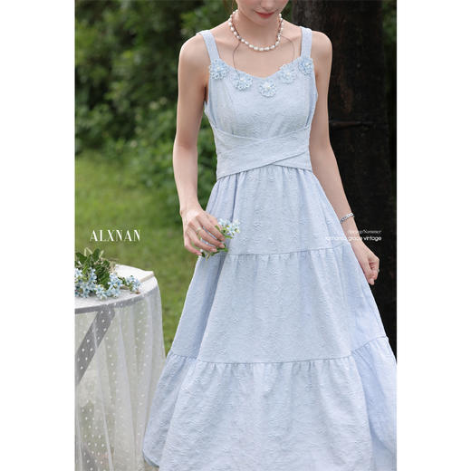 鹿向南「琉璃海岸」蓝色法式连衣裙DYL661756 商品图4