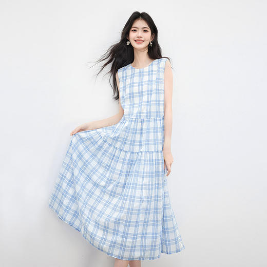 【专属特价】熙世界蓝白格子无袖连衣裙女2025年夏季新款休闲气质圆领背心裙子 商品图4