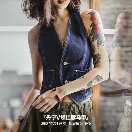 马登美式叠穿无袖V领背心开衫马甲修身外穿坎肩露背挂脖短上衣女 商品图1