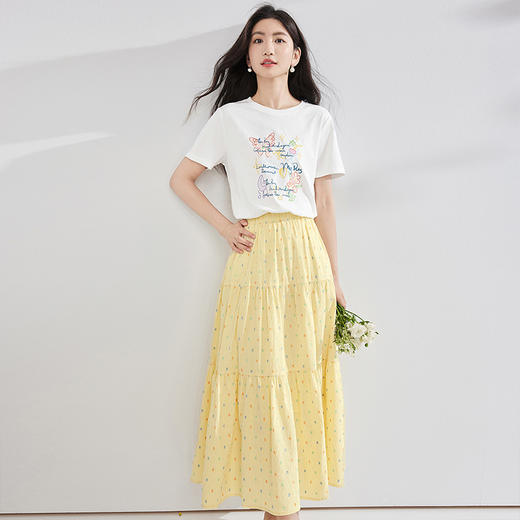 【07/16新品】熙世界减龄一整套穿搭女夏季新款休闲印花T恤蛋糕半身裙两件套装 商品图4