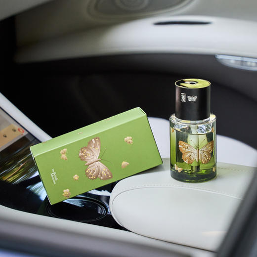 大英博物馆散香液车用水杯架香薰车载香氛高级感蝶舞女生创意礼物 商品图3