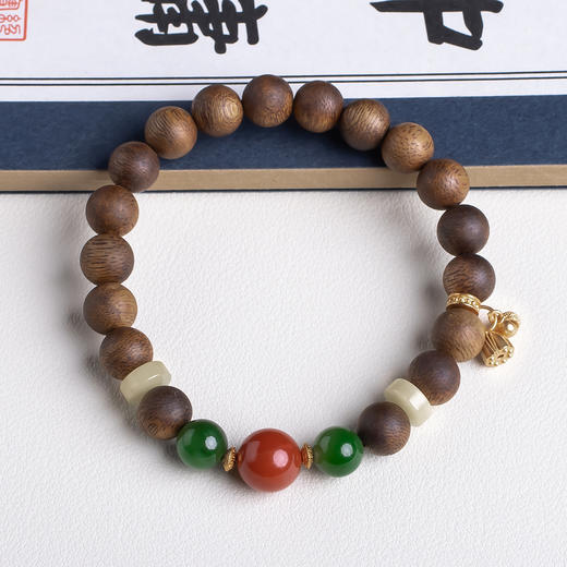 xy0436沉香+南红碧玉莲蓬手串 商品图3