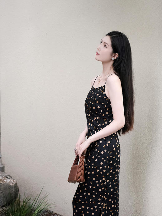 盛唐婧| 香云纱波点蝴蝶结吊带裙 商品图6