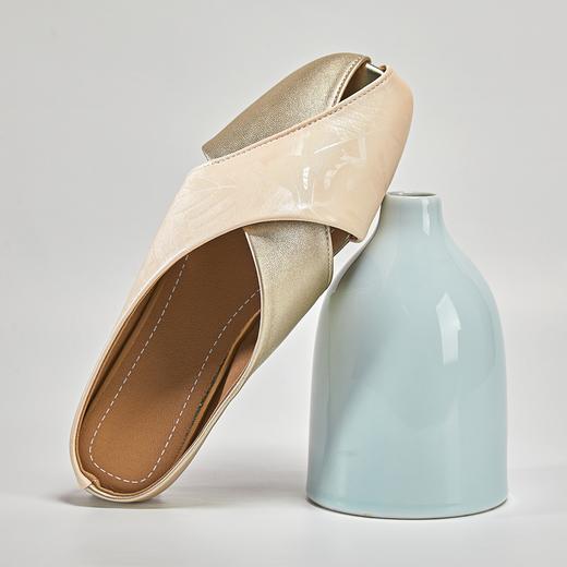 步履生花，演绎东方美学！夏季软皮国风印花拼色方头镂空懒人半拖穆勒凉拖鞋 商品图6