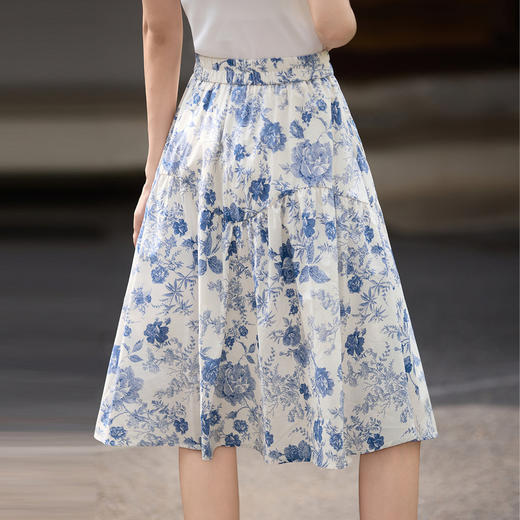 【专属特价】熙世界复古青花瓷蓝碎花半身裙女夏季小个子高腰显瘦纯棉a字伞裙 商品图3