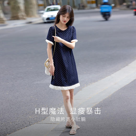 【专属特价】熙世界休闲风荷叶花边拼接短袖圆领复古波点连衣裙女2025夏日新款 商品图2