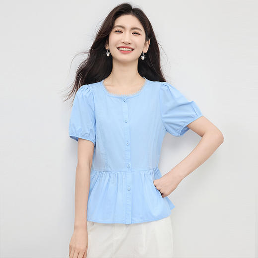 【专属特价】熙世界淡人穿搭泡泡袖浅蓝色衬衫女夏日新款法式花边圆领收腰上衣 商品图4