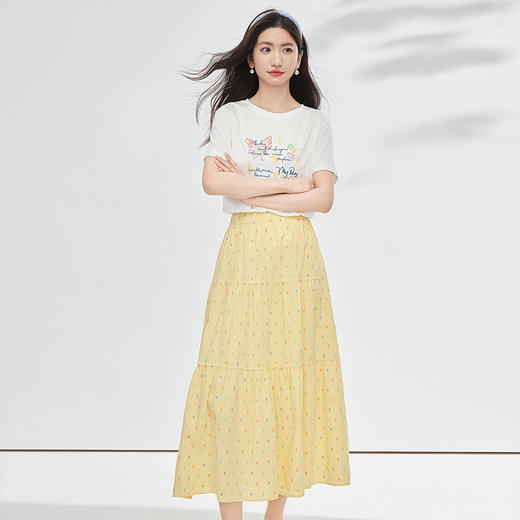 【07/16新品】熙世界减龄一整套穿搭女夏季新款休闲印花T恤蛋糕半身裙两件套装 商品图3