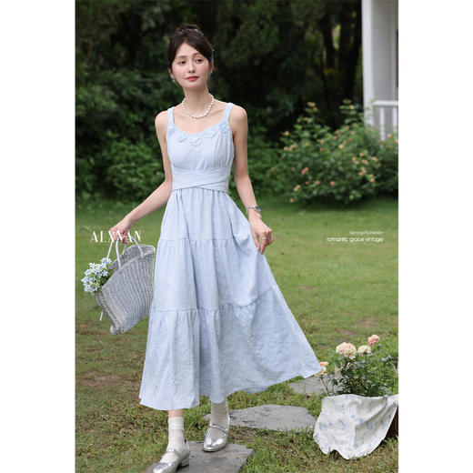 鹿向南「琉璃海岸」蓝色法式连衣裙DYL661756 商品图2