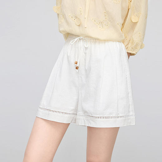 【07/16新品】熙世界镂空花边a字短裤女夏季松紧腰松弛感宽松棉麻阔腿休闲裤子 商品图3