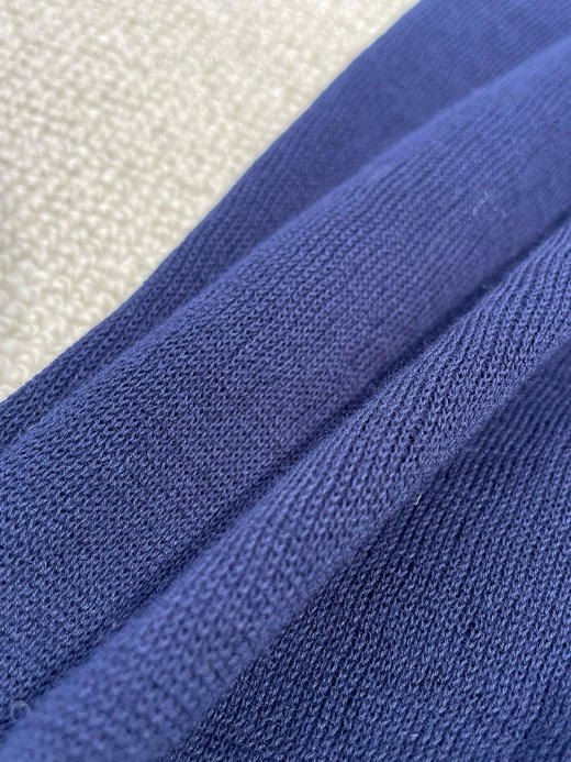 713-4  渠道圆正 miu减龄时髦 学院感 弹力棉柔 挑空肌理针织圆领衫 贼修饰身材‼️ 商品图5