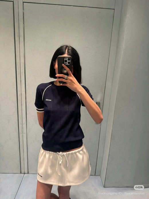 713-4  渠道圆正 miu减龄时髦 学院感 弹力棉柔 挑空肌理针织圆领衫 贼修饰身材‼️ 商品图4