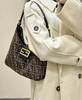 Fendi 𝐯𝐢𝐧𝐭𝐚𝐠𝐞中古牛角包 商品缩略图1