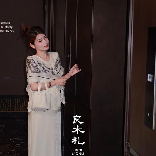 【预售7天】良木礼真丝丝绒套装（92796） 商品图1