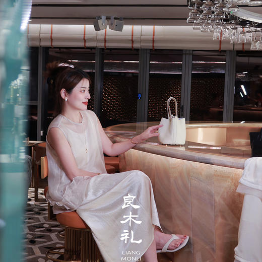 【不退不换】良木礼真丝欧根纱套装（T2E049） 商品图5