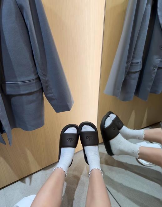 Alo代工  Yoga·云朵感鞋拖 舒适百搭 情侣款 I百里衣 商品图3