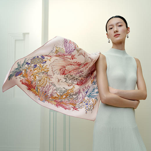 凤凰之家“海洋舞曲”88厘米双面印花大方巾 商品图0