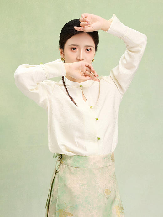 【明星同款】荷言GL 新玉满堂 山水提花米白色新中式衬衫真丝上衣 商品图1