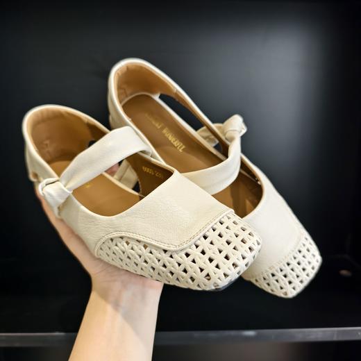 品牌撤柜羊皮手工镂空气质文艺通勤优雅凉鞋 商品图11