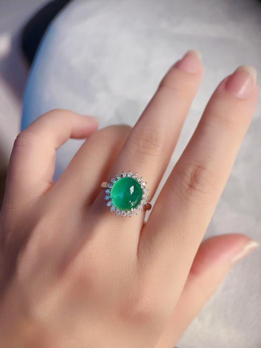 5.6克拉素面祖母绿戒指 商品图4