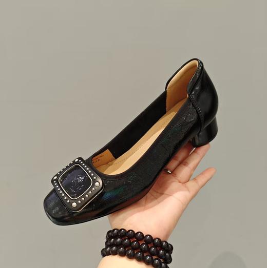 【秋季新款】西村名物2025年秋季新款小圆头头舒软低跟浅口单鞋方扣通勤鞋X25CE30421 商品图1