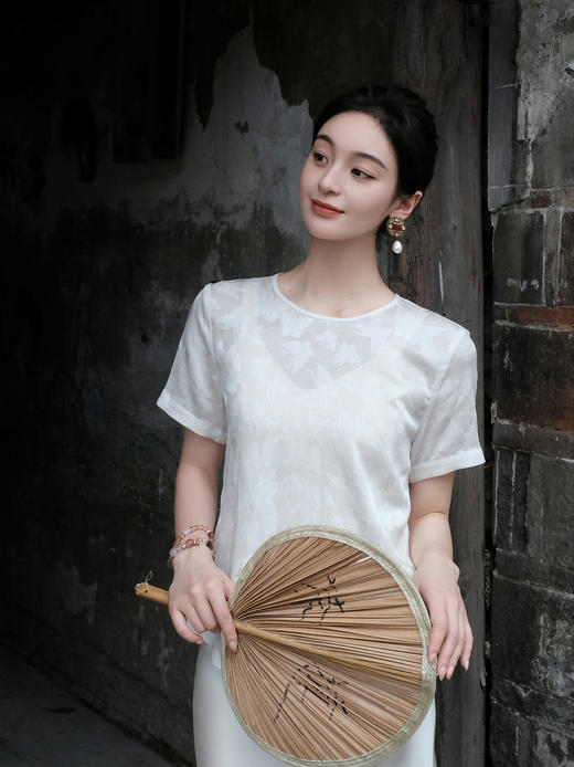 盛唐婧| 新中式桑蚕丝四经绞罗蝶影百搭上衣-白色 商品图0
