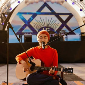 和瑜伽士一起沉浸在神圣梵唱和心驻至上的冥想中 Dada Shukadeva （王思翰）