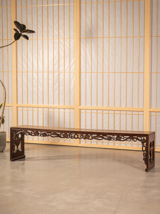 清中期	红木透雕如意纹板足炕几 商品图1