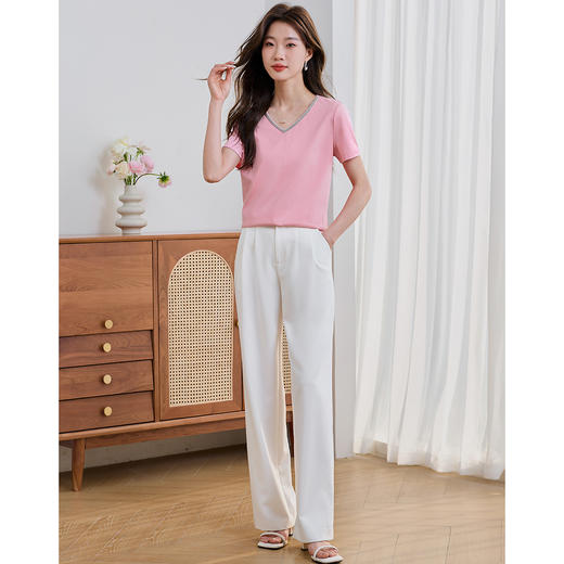 【五折购】熙世界2025夏款时髦短袖t恤女织带V领百搭显瘦上衣T 商品图2