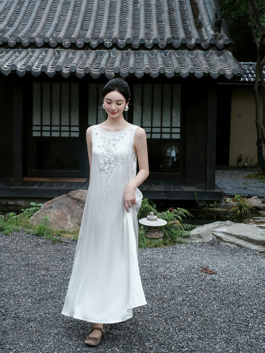 盛唐牡丹| 重缎真丝盘银绣女长裙(售完不补） 商品图2