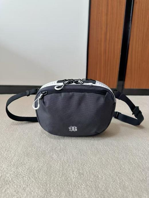 韩国订单。科龙运动尼龙斜挎腰包。出门玩钥匙手机一个包搞定。两色现货 商品图0