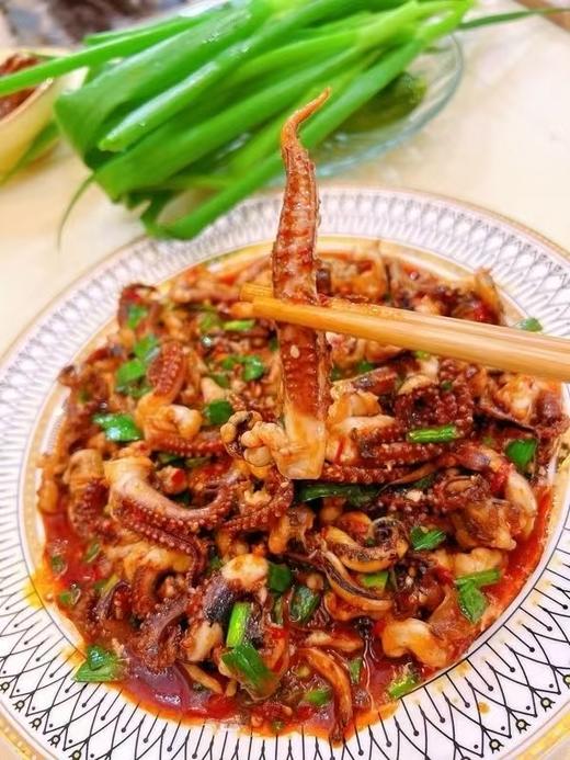 鱿鱼须（鱿鱼头），口感脆爽，营养丰富，毛重500g/板，出口品质，无泡水，无泡药，无任何添加。辽宁省内包邮，省外不发。 商品图5