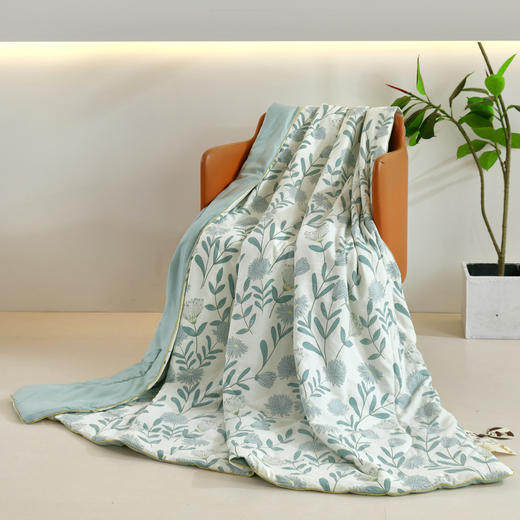 【多样屋专柜】雅鹿A类水洗双层纱大豆被200*230（花色：绿风铃） 商品图7