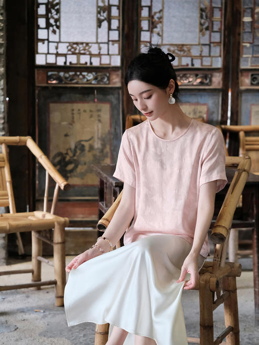 盛唐婧| 新中式桑蚕丝四经绞罗蝶影百搭上衣-粉色 商品图4