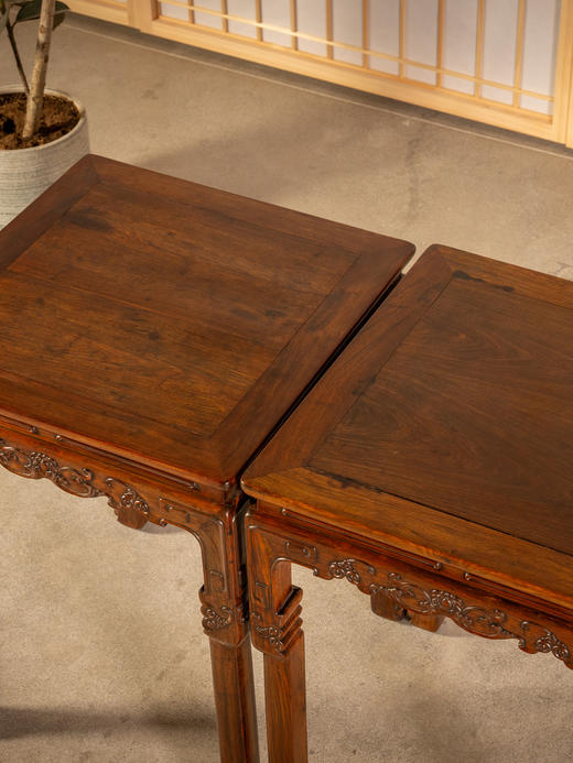 清中期	红木束腰三弯腿花卉纹方桌（一对） 商品图4