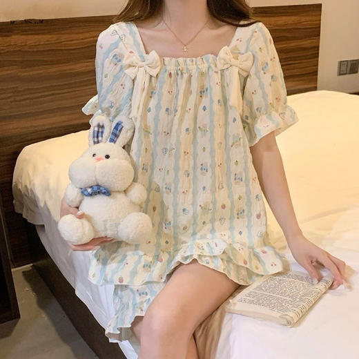 【带胸垫❗薄款短袖套装睡衣】新型亲肤面料家居服，活性印染，透气面料，柔软舒适，不起丢不掉色，薄款防凸点可爱蝴蝶结甜美夏季套装家居服QQ 商品图2