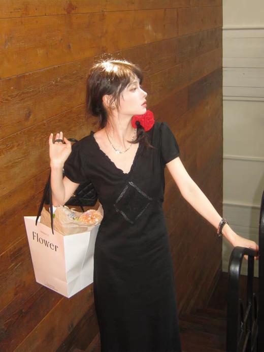 浮生八记/25B078/法式复古刺绣木耳边V领泡泡袖连衣裙 商品图4