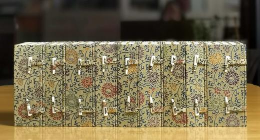 《朵云琳琅丛刊.巾箱帖馆》，小32开，函套装，共9函，布面册页，上海书画出版社2019年一版一印，10函总定价：2215元，售价：886元。可分售，分售价格见下。 商品图2