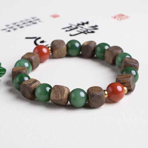 xy0442沉香+碧玉南红方形珠手串 商品图1