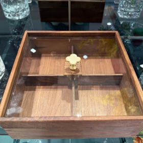 龙福胡桃木方形零食干果盘 （约26*26*9cm）胡桃木圆形零食干果盘 （约28*28*9cm）