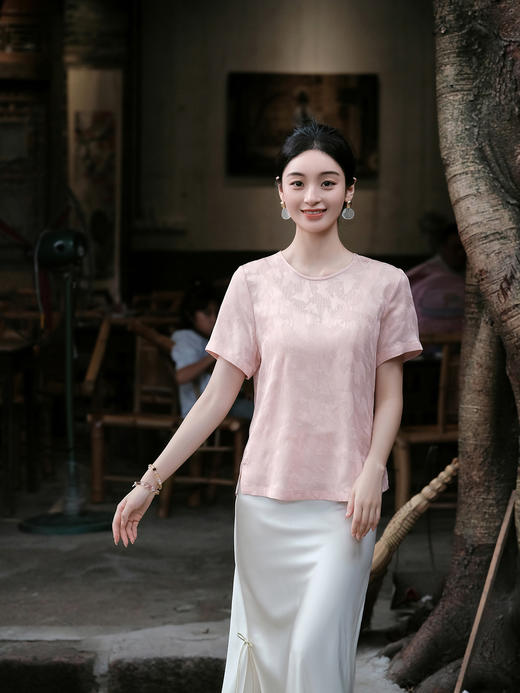 盛唐婧| 新中式桑蚕丝四经绞罗蝶影百搭上衣-粉色 商品图1
