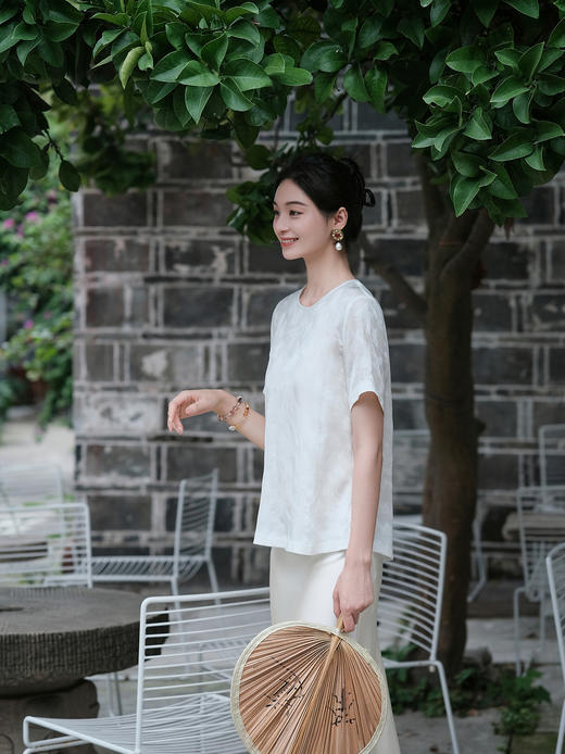 盛唐婧| 新中式桑蚕丝四经绞罗蝶影百搭上衣-白色 商品图4