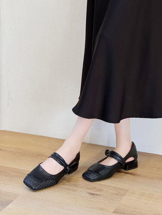 品牌撤柜羊皮手工镂空气质文艺通勤优雅凉鞋 商品图3