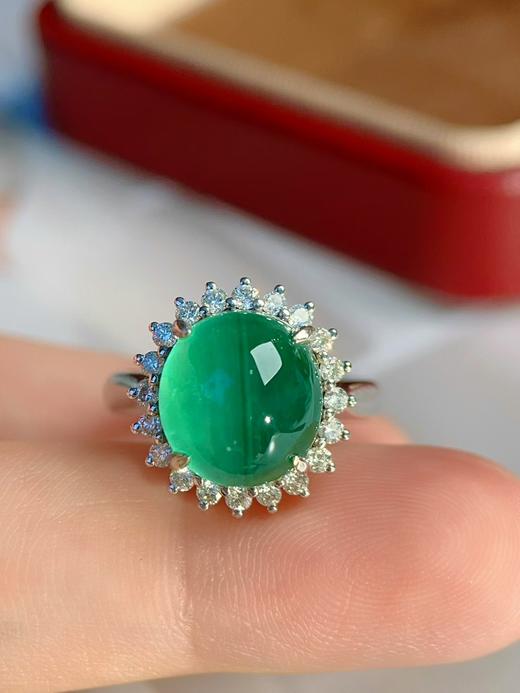 5.6克拉素面祖母绿戒指 商品图3